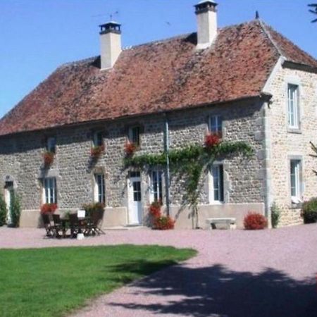 Gite Les Aubues Lormes Esterno foto