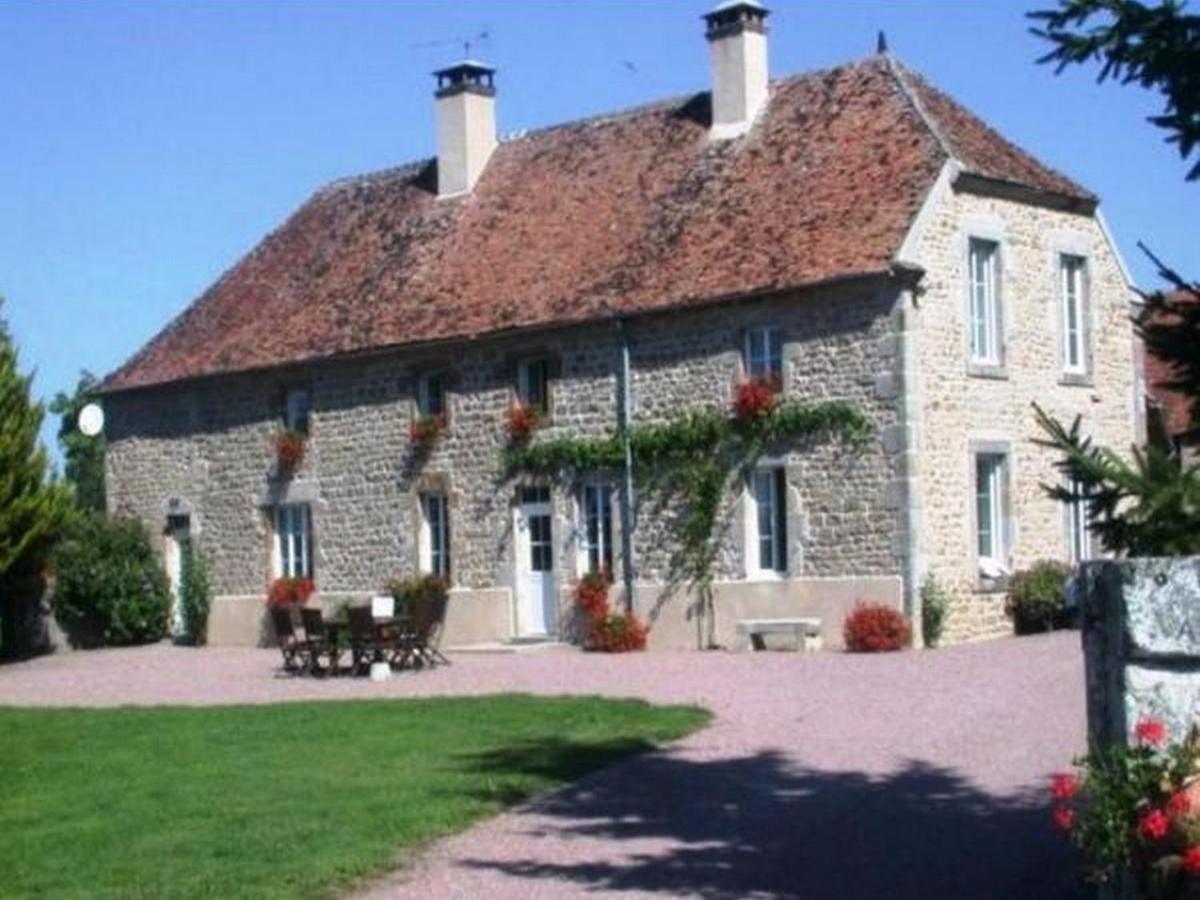 Gite Les Aubues Lormes Esterno foto
